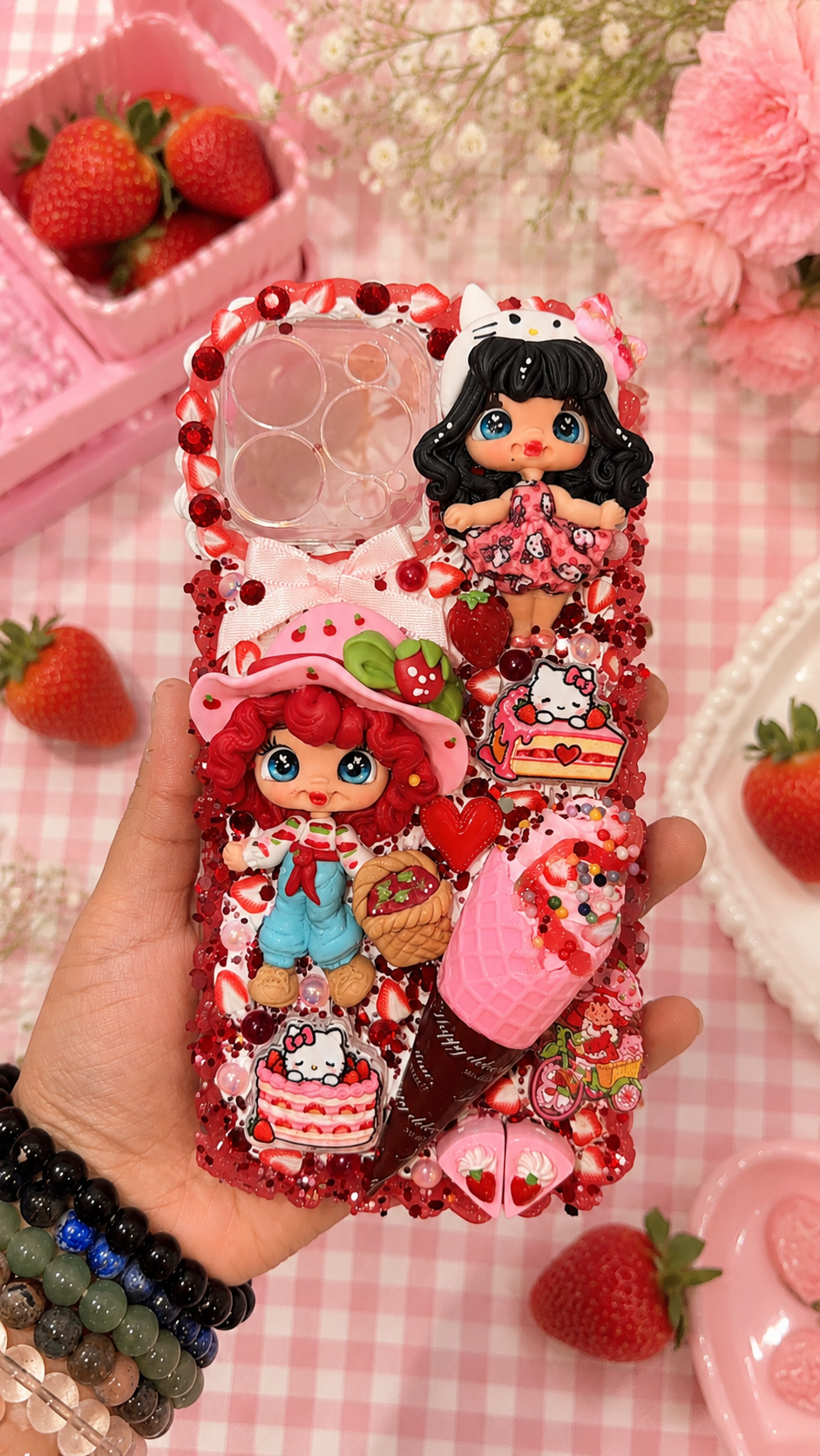 Strawberry Sweethearts Deluxe Case - Limited case